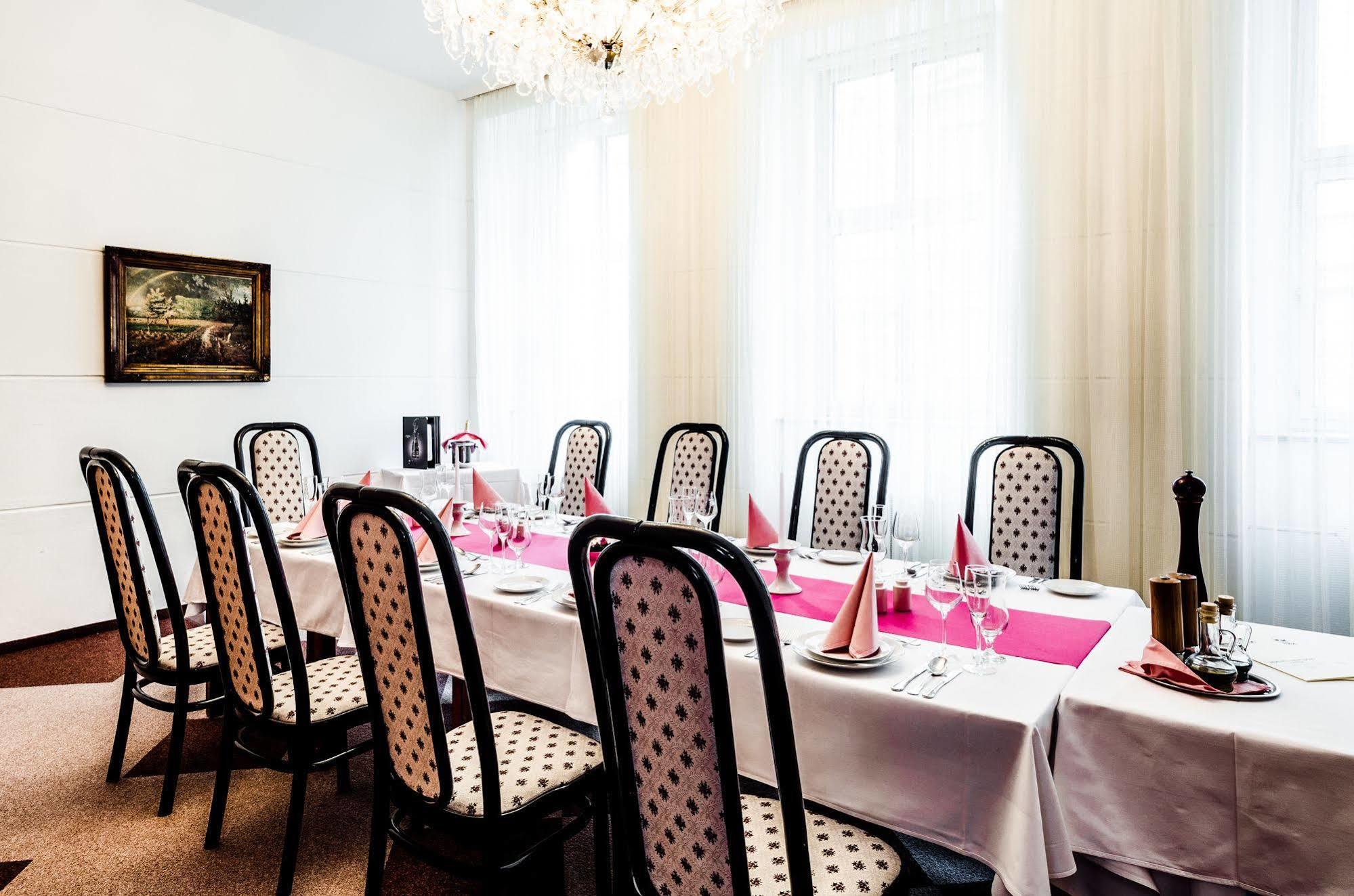 Hotel Slavia Brno Luaran gambar